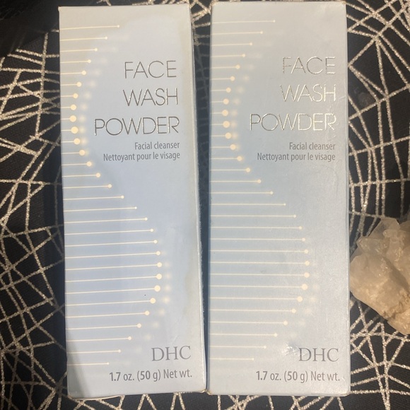 DHC
Face Wash Powder Facial Cleanser - Picture 4 of 5